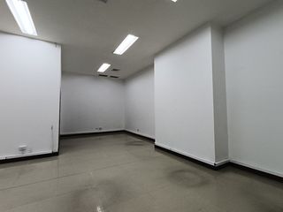 Foto 5 de Magnífica oficina en Centro Empresarial en sector empresarial