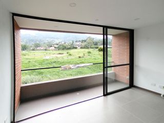 Foto 8 de Apartaestudio moderno e iluminado, ubicado en zona campestre. piso medio, vista a verde y cerca de todo