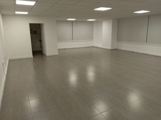 Foto 1 de RENTO OFICINA SIN MUEBLES-12 DE OCTUBRE CERCA HOTEL QUITO