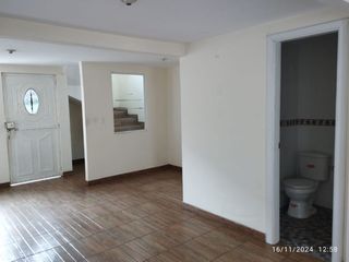 Foto 2 de CASA EN VENTA CERCA A LA MATERNIDAD DEL SUR QUITUMBE