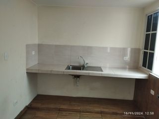Foto 4 de CASA EN VENTA CERCA A LA MATERNIDAD DEL SUR QUITUMBE