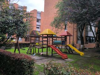 Foto 1 de VENTA DE AMPLIO APARTAMENTO CON PARQUEADERO EN PINAR DE SUBA