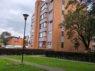 Foto 2 de VENTA DE AMPLIO APARTAMENTO CON PARQUEADERO EN PINAR DE SUBA