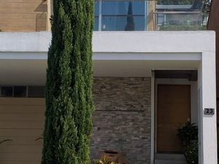 Foto 1 de Casa en arriendo en La Frontera - San Lucas - Villa Novoa, Envigado