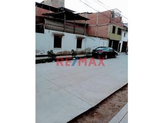 Foto 3 de Casa En Esquina De 100M2 En Villa El Salvador Excelente Ubicacion!!