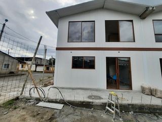 Foto 17 de SE VENDE HERMOSAS CASAS POR ESTRENAR DE DOS PLANTAS DE 85 M2. DE CONSTRUCCIÓN QUININDE – ESMERALDAS – ECUADOR