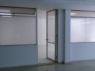 Foto 3 de Excelente oficinas para arriendo en Santa Barbara