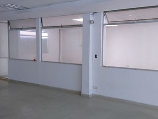 Foto 7 de Excelente oficinas para arriendo en Santa Barbara