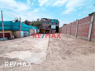 Foto 1 de Local De 460M² Almacen O Taller Alt De Rosa Luz Puente Piedra