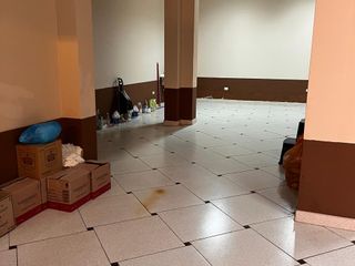 Foto 3 de Alquiler Local Comercial + Departamentos en Edificio de 4 Pisos Yerbateros