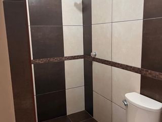 Foto 4 de Alquiler Local Comercial + Departamentos en Edificio de 4 Pisos Yerbateros
