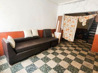 Foto 2 de VENTA DE CASA DE 2 PISOS EN COMAS