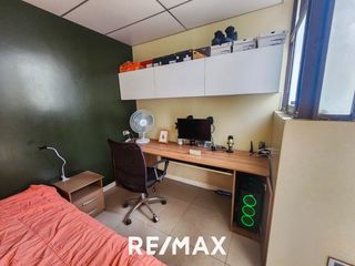 Foto 8 de VENTA DE CASA DE 2 PISOS EN COMAS