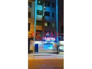Foto 1 de Venta De Hostal De 5 Pisos + Azotea En San Juan De Lurigancho