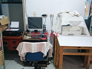 Foto 3 de Vendo Casa 2 Pisos En Esquina Con Libreria Frente A Colegio