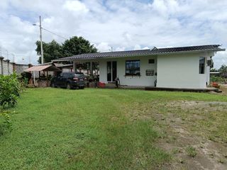Foto 1 de SE VENDE HERMOSA CASA 251 M2. DE CONST. NUEVO QUININDÉ – QUININDÉ – ESMERALDAS - ECUADOR