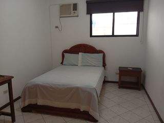 Foto 10 de EN VENTA DEPARTAMENTO  LOMAS DE URDESA 2DO PISO CON PATIO PRIVATIVO.