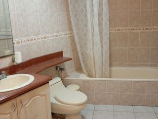 Foto 12 de EN VENTA DEPARTAMENTO  LOMAS DE URDESA 2DO PISO CON PATIO PRIVATIVO.