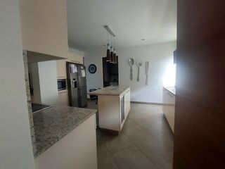 Foto 4 de Isla Mocolí, Rento Hermosa Casa Amoblada con Jacuzzi