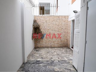 Foto 4 de ¡Alquila Tu Chalet Recién Remodelado Cerca De La Universidad De Lima!