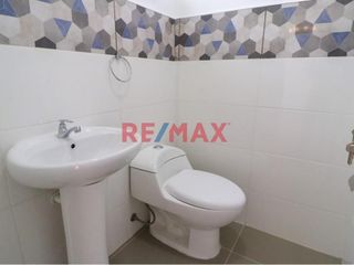 Foto 8 de ¡Alquila Tu Chalet Recién Remodelado Cerca De La Universidad De Lima!