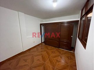 Foto 7 de Vendo Lindo Dúplex En Villa María Del Triunfo De 165M2