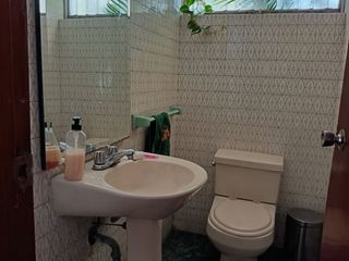 Foto 11 de Oferta ,vendo hermosa casa frente a parque en excelente ubicación !