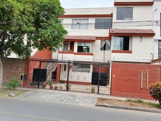 Foto 1 de 🏡 ¡CASA IDEAL PARA FAMILIAS GRANDES EN LA MOLINA! 3 DEPARTAMENTOS EN 1 🏡✨