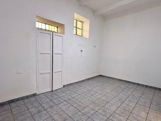 Foto 3 de Alquilo Hermoso Local Comercial Centro Histórico (ALORA)