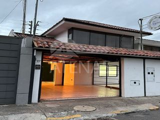 Foto 1 de LOCAL COMERCIAL EN RENTA, PARQUE SANTA ANITA - CLINICA PAUCARBAMBA