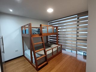 Foto 14 de Venta de Penthouse Totalmente Remodelado – Sector República del Salvador
