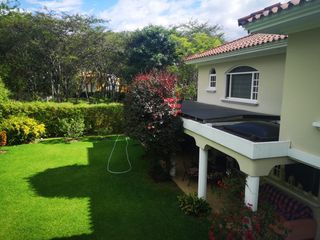 Foto 2 de Hermosa Casa en Renta