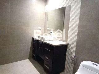 Foto 6 de Arriendo Departamento de Lujo 2 Habitacioes Primero de Mayo
