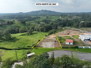 Foto 2 de Terreno en urbanización cerca de Quito