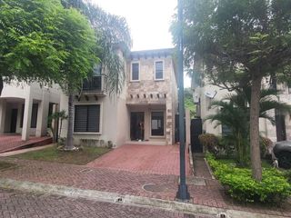 Foto 50 de Renta  casa amoblada Bosques de la Costa junto a centros comerciales, universidades