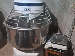 Foto 8 de ANTICRETICO DE CASA CON NEGOCIO DE  PANADERÍA EQUIPADA