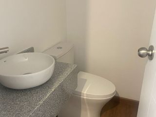 Foto 6 de Exclusivo departamento en Surco.