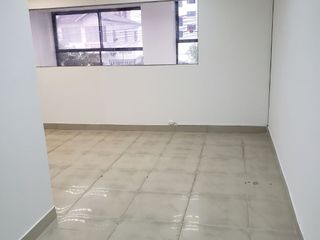 Foto 11 de Amplio local comercial en renta