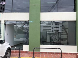 Foto 1 de Amplio local comercial en renta