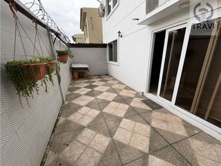 Foto 7 de hermosa casa en venta, en la zona de mayor desarrollo de la ciudad (via a la costa)