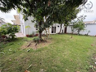 Foto 8 de hermosa casa en venta, en la zona de mayor desarrollo de la ciudad (via a la costa)