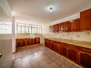 Foto 6 de Vendo casa en Urb. El Pinar, Los Olivos