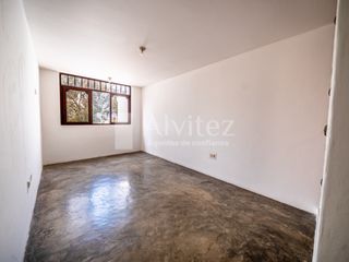 Foto 13 de Vendo casa en Urb. El Pinar, Los Olivos