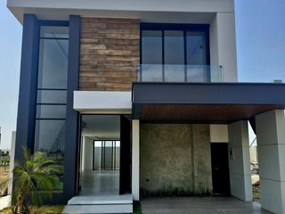 Foto 1 de CASA EN VENTA, ISLA CELESTE, ETAPA BABOR