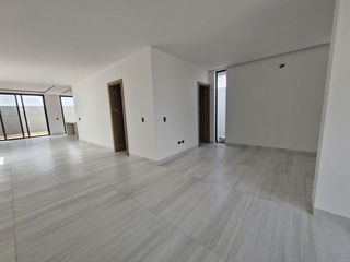 Foto 3 de CASA EN VENTA, ISLA CELESTE, ETAPA BABOR