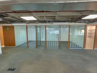 Foto 9 de Excelente oficina ubicada en Chapinero