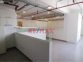 Foto 4 de Se Vende Oficina Súper Céntrica - Sta Catalina