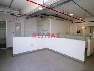 Foto 7 de Se Vende Oficina Súper Céntrica - Sta Catalina