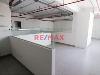 Foto 12 de Se Vende Oficina Súper Céntrica - Sta Catalina