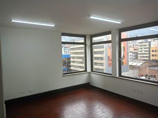 Foto 11 de Oficina en Edificio en Venta, La Alameda, Bogotá D.C.